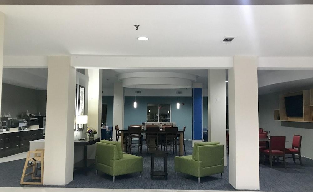 Holiday Inn Express Hotel Winona North By Ihg Bagian luar foto