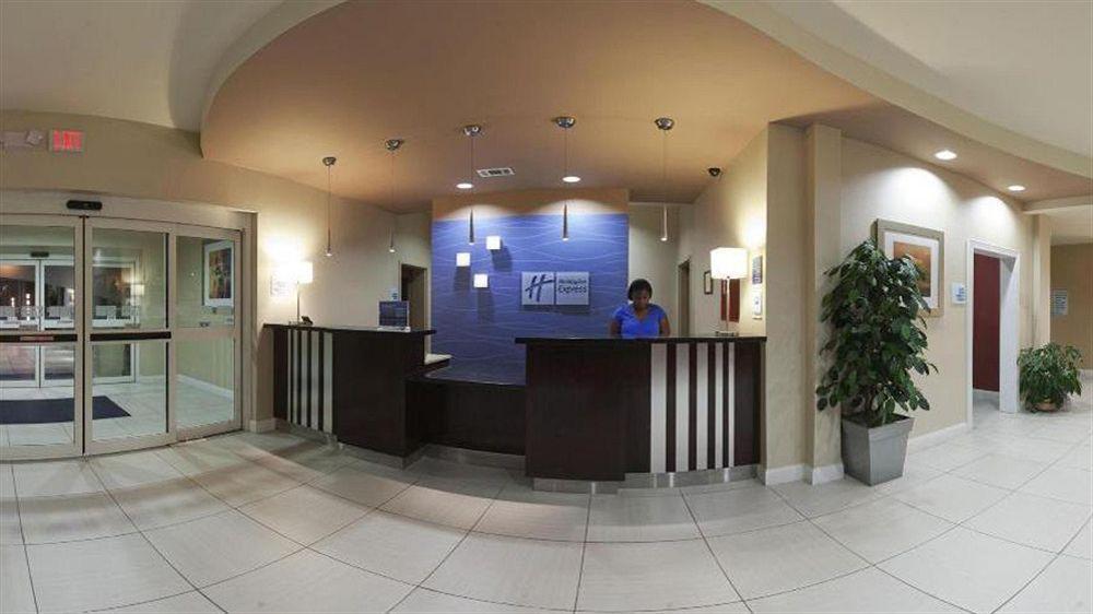 Holiday Inn Express Hotel Winona North By Ihg Bagian luar foto