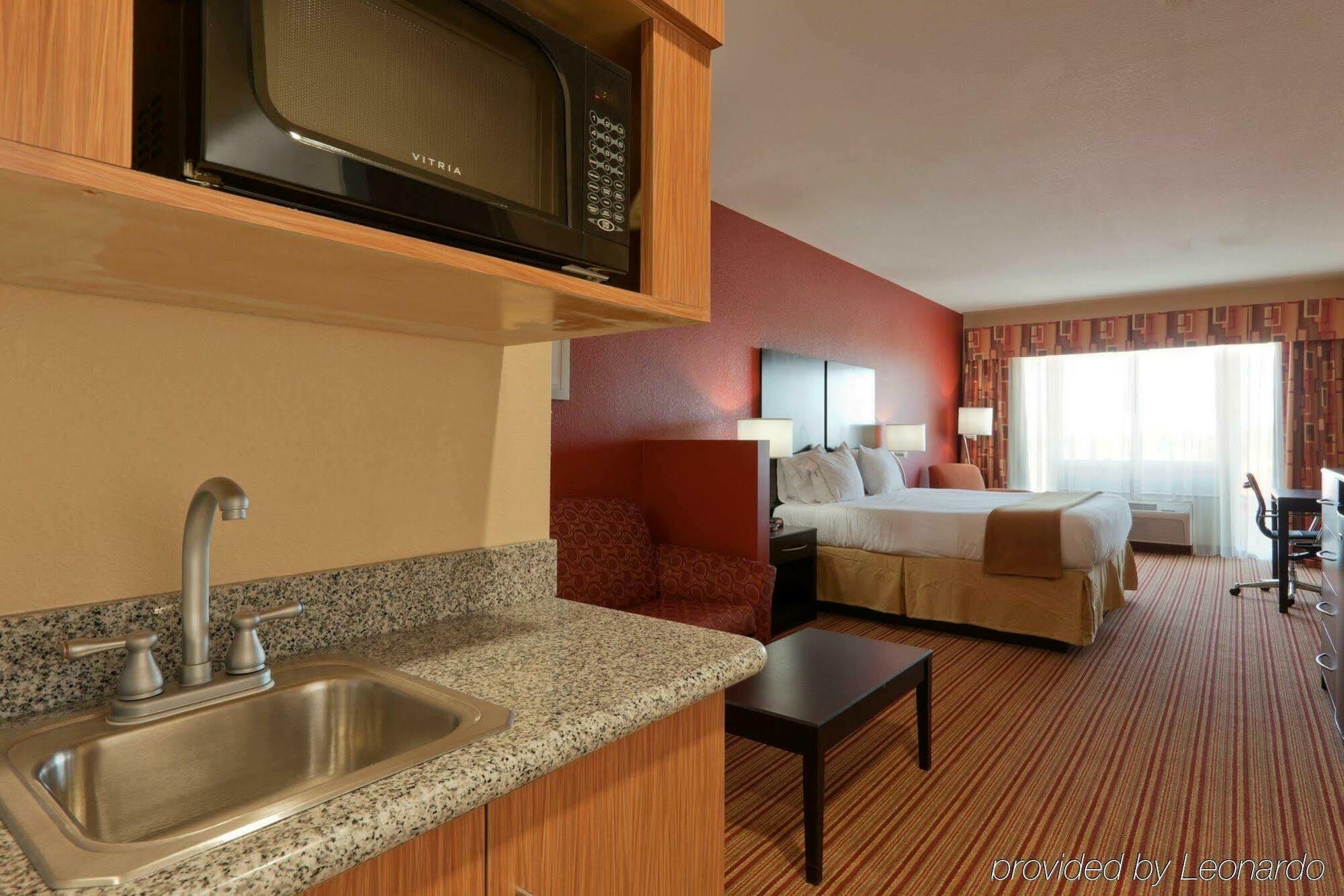 Holiday Inn Express Hotel Winona North By Ihg Ruang foto